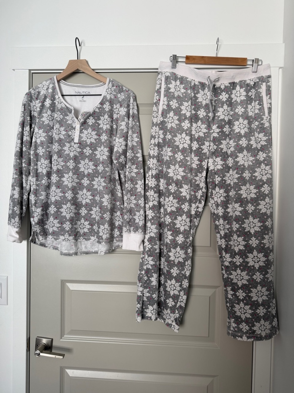 Nautica Gray and White Snowflake Floral Pajama Set
